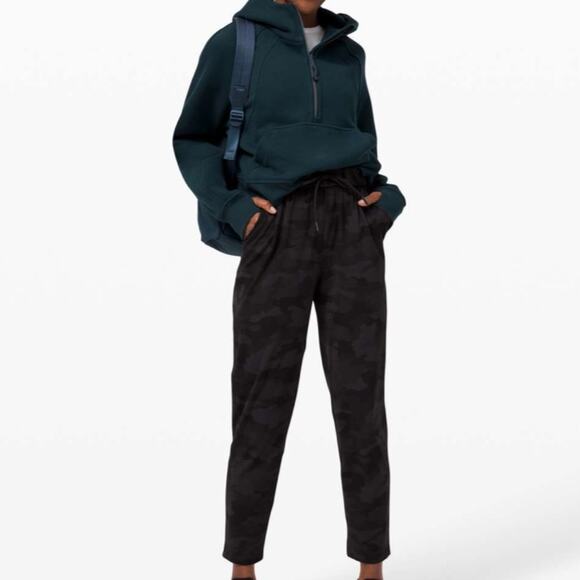 Lululemon Keep Moving Pant 7/8 High-Rise Heritage 365 Camo Deep Coal Size 2 - Picture 1 of 9